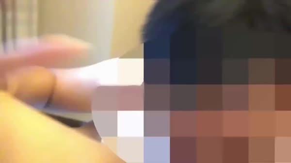 街头搭讪魔鬼身材性感美胸小野猫(上集),长裙里竟光着屁股,床上操完趴在天窗又被狠狠内射,最后满足的打扫战场!国语